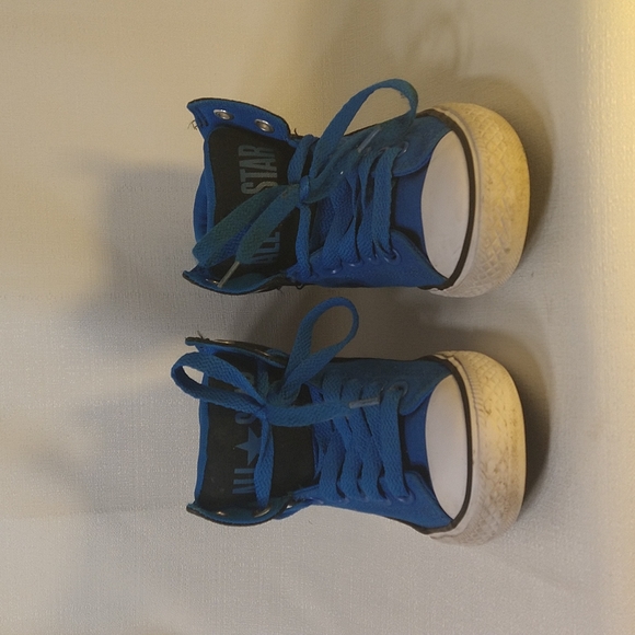 Kids 2 Converse - Picture 3 of 9